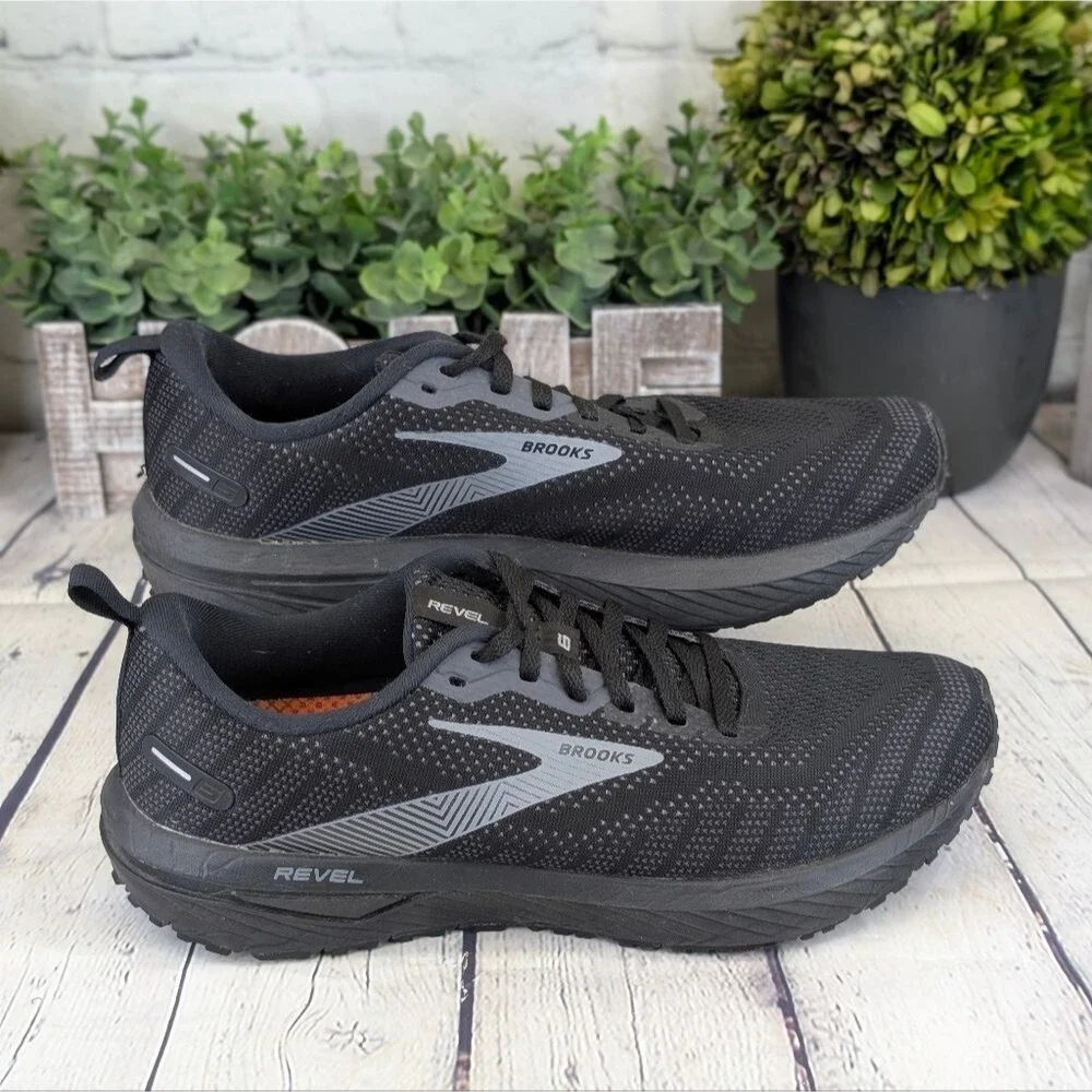 Brooks Men's Revel 6 Running Sneakers